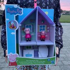 Peppa Pig Gurli gris bedsteforældres hus incl figurer og tilbehør