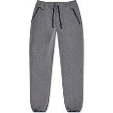 Silber - Sweathose Hosen Patagonia Jogginghose SYNCHILLA FLEECE PANTS Regular Fit grau