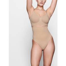 Skiing - Women Knickers SKIMS Womens Clay Seamless Sculpt High-rise Stretch-woven Thong