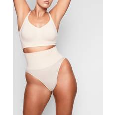 Skiing - Women Underwear SKIMS Bralette Light Neutral Seamless Sculpt