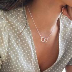 Lisa Angel Brushed Interlocking Hoop Necklace in Silver one