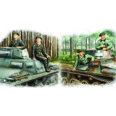 Scale Models & Model Kits HobbyBoss HBB84419 1:35 German Panzer Crew Set