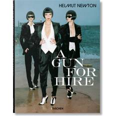 Helmut Newton A Gun for Hire (Indbundet)