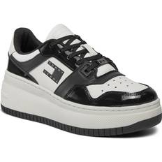Sneakers Tommy Jeans Tjw Retro Basket Flatform Patent EN0EN02523 Ivory Black YBI 8720646012176 1829.00