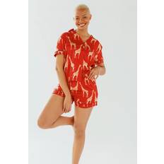 Chelsea Peers NYC Giraffe Short Shirt Satin Pyjama Set, Red