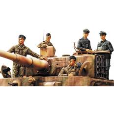 1:35 Maquetas HobbyBoss Deutsche Panzerbesatzung Normandie 1944