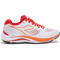 Diadora Women Shoes Diadora Mythos Blushield Vortice White/Fiery Red