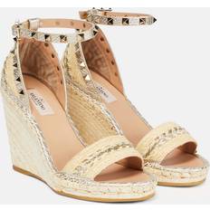 Valentino Garavani Women Espadrilles Valentino Garavani Espadrille-Sandalen Rockstud mit Metallic-Leder Beige