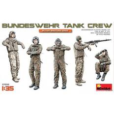Mini Art 37032Â German Army Tank Crew