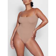 Nylon - Vrouw Bodysuits SKIMS Fits Everybody Stringbody - Lichtbruin