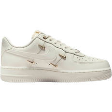 51 ½ - Damen Sneakers NIKE Air Force 1 '07 LX W - Metallic Gold/Sail