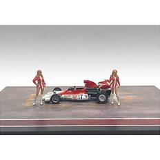 Scale Models & Model Kits "Race Day" Two Diecast Figures Set 6 for 1/43 Scale Models by American Diorama