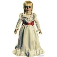 Close Up The Conjuring Annabelle Puppe