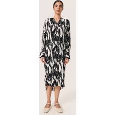 Soaked in Luxury Vaatteet Soaked in Luxury Mekko SlZaya Printed Dress - Musta