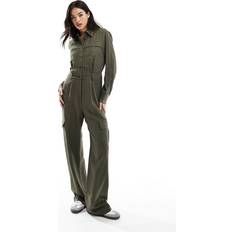 Byxdressar - Gröna Jumpsuits & Overaller Mango – Kakifärgad jumpsuit oversized med cargostil-Grön/a