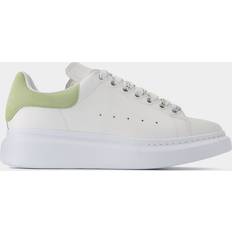 Alexander McQueen 39 Skor Alexander McQueen Oversized Sneakers