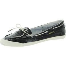 Tretorn Low Shoes Tretorn Womens Sunniva Patent Crinkled Patent Lightweight Boat Shoes