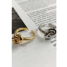 18k Rings Elk & Bloom 18K Gold Knot Ring One