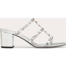 Plata Tacones y Zapatos de Tacón Valentino Garavani Rockstud Mirror-Effect Slide Sandal