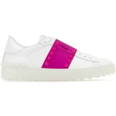 Valentino Garavani Lenkkarit Valentino Garavani White Leather Rockstud Untitled Sneakers With Pink Pp Band