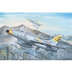 Scale Models & Model Kits Trumpeter F-100F Super Sabre