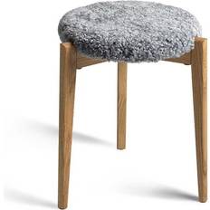 Møbler Oscarssons Möbel Vinz Olieret Eg Fåreskind 37.5 x 45 cm