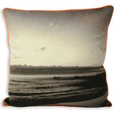 Orange Housses de coussin Riva Home Neon Coast Cushion Cover - Rouge Housse de coussin Orange (45x45cm)