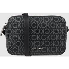 Calvin Klein Must Camera crossbody