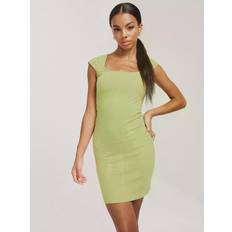 Nelly Klänningar Nelly Fodralklänningar Oliv grön Spring Mini Dress Klänningar Bodycon dresses