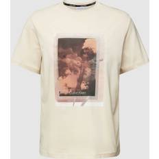 T-Shirts Calvin Klein CK T-Shirt mit Label-Print Modell 'PHOTO' in Sand, Größe