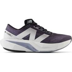 New Balance Fuel Cell Rebel V4 9.0 lila