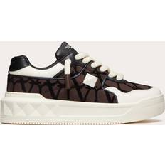 Valentino Garavani Shoes Valentino Garavani ONE STUD LOW-TOP SNEAKER IN NAPPA LEATHER AND TOILE ICONOGRAPHE FABRIC