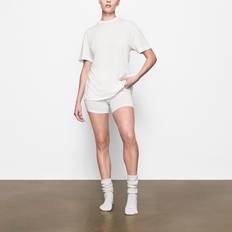 Skiën - Vrouw Tops SKIMS Boyfriend T-shirt Met Stretch - Wollweiß