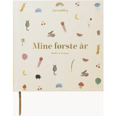 Mine første år Mine Første År - minder & gemmer (Häftad, 2023)