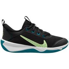 Nike Omni Multi-Court Older Kids' Indoor Court Shoes Black