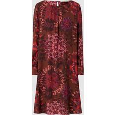 Abito lungo - Viola Vestiti Cocktailkleider A-SHAPE BOATNECK DRESS, PURPLE PRINT lila/pink