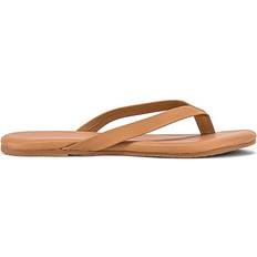 TKEES The Boyfriend Sandal in Beige. 5, 6, 7