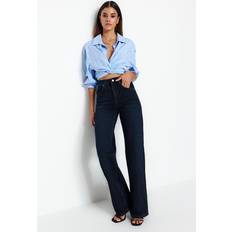 Trendyol Collection Mitternachtsblaue Jeans mit hoher Taille und weitem Bein TWOSS23JE00083