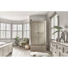 Oak Furnitureland Weathered Oak Double Burleigh Wardrobe