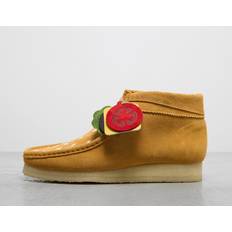Clarks Wallabee Boot x Vandy The Pink