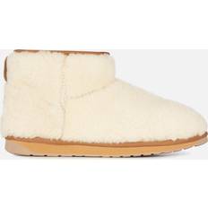 EMU Australia Stinger Micro Teddy Shearling Boots White