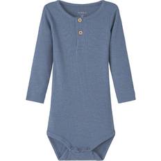 24-36 kk Bodyt Name It Kid's Ribbed Long Sleeve Romper - Troposphere (13198041- 925476)