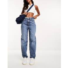 ASOS DESIGN – Mellanblå avslappnade mom jeans