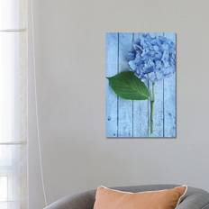 ClassicLiving Powder Blue Hydrangea Fennell Framed Art