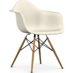 Vitra Eames Armchair DAW