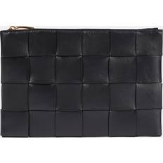 Black Clutches Bottega Veneta Intreccio Leather Zip Pouch Black-gold 01