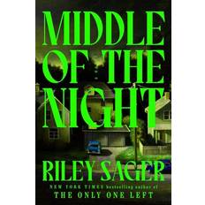 Middle of the Night Riley Sager 9780593472378