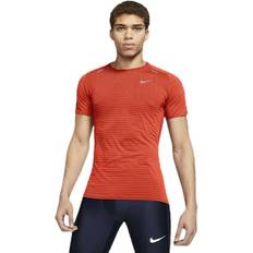 Overdeler Nike TechKnit Ultra SS Pink/Silver, Male, Tøj, T-shirt, Løb, Rød