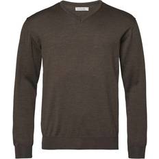 Chevalier Aston V-Neck Merino Pullover Mørkegrøn