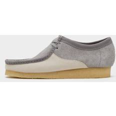 Grey Low Shoes Clarks Clarks Originals Wallabee, Grey